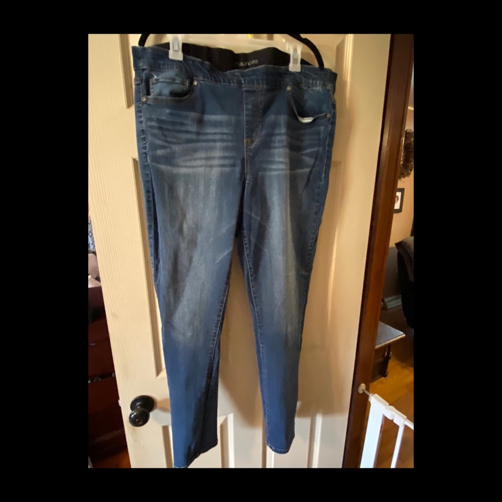 Maurice Stretch Waist Skinny Jeans